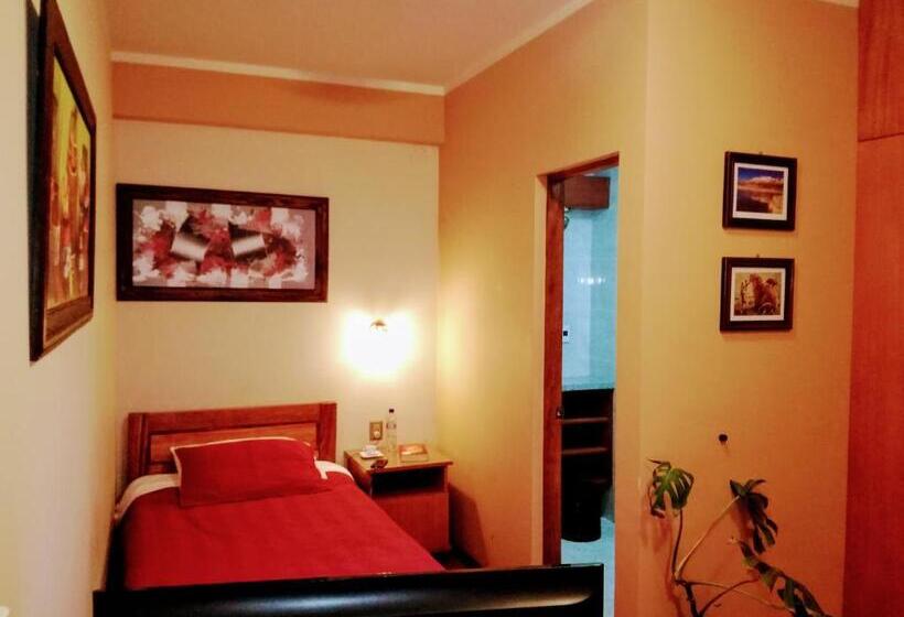 اتاق استاندارد یک نفره, Hostal Cagnapa Restobar