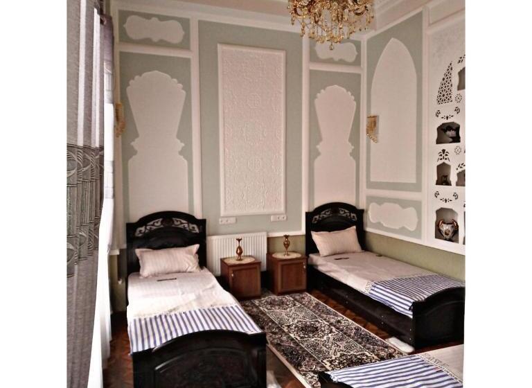 トリプルクラシックルーム, Rahmat Guesthouse