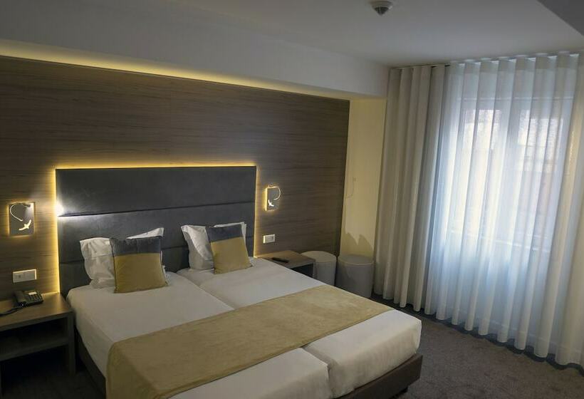 Номер Стандарт, The One Grand Hotel da Póvoa