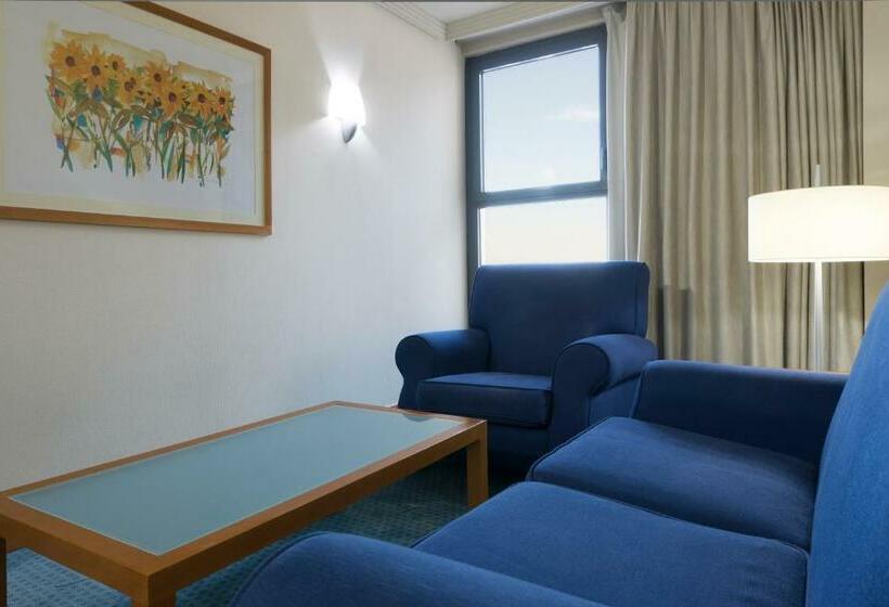 סוויטת ג'וניור, Exe Plaza
