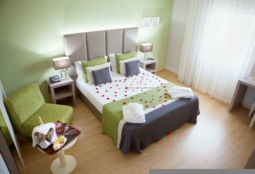 Люкс Deluxe Вид на Море, The One Grand Hotel da Póvoa