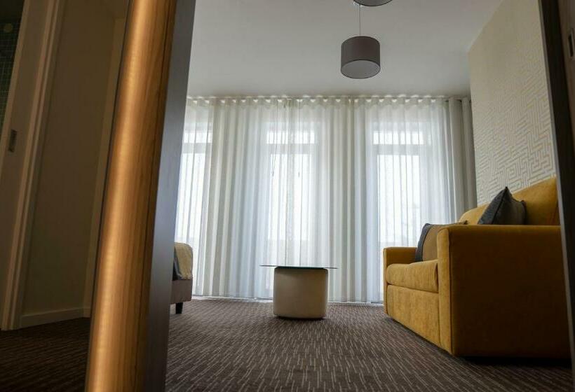 Полулюкс Повышенной Комфортности, The One Grand Hotel da Póvoa