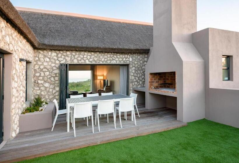 Вилла 3 Спальни, The Shark Bay Boutique Hotel & Spa