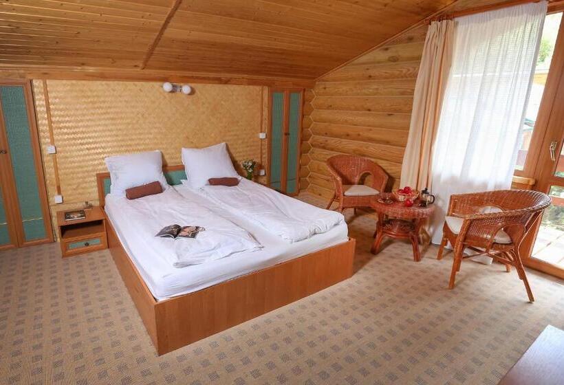 Standard Szoba Erkéllyel, резорт тростян