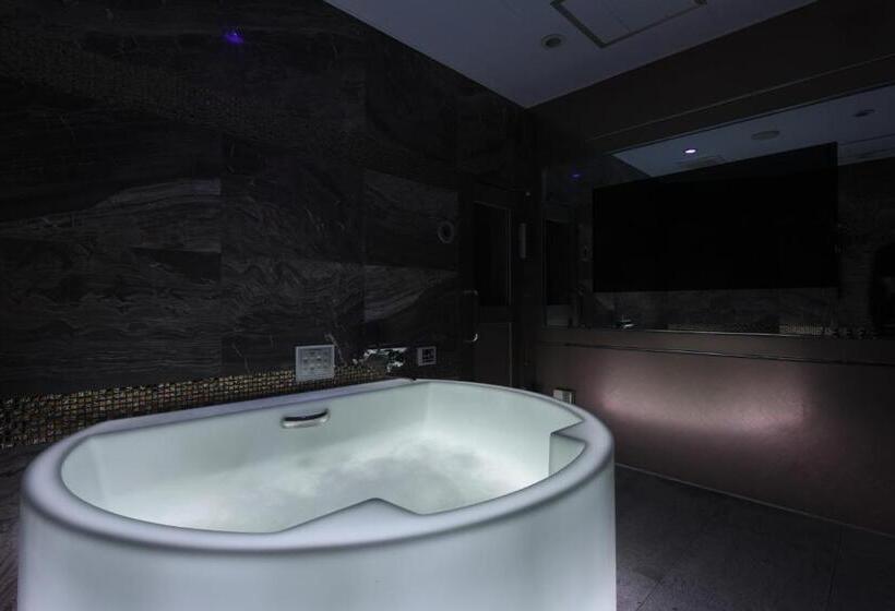 Люкс Кровать Кинг, W Party W Group Hotels And Resorts