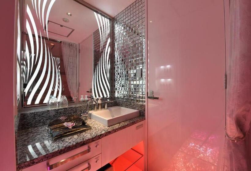 Стандартный Номер Кровать Кинг, W Party W Group Hotels And Resorts
