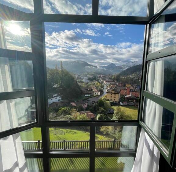 ジュニアスイート, Mirador De La Cepada