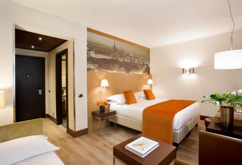 آپارتمان یک خوابه با دری مشترک که هال را جدا می کند., Starhotels Ritz