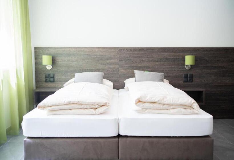 패밀리 룸, Eee Hotel Liezen