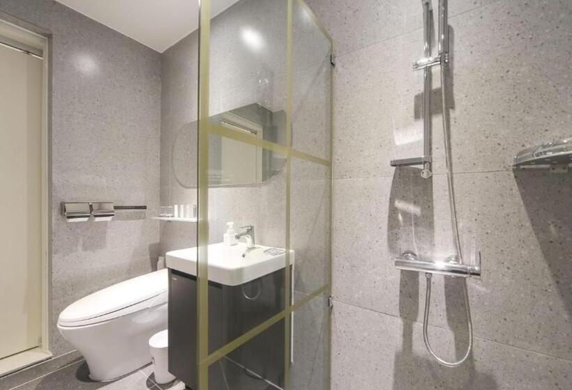 Номер Стандарт, Hermon Hotel Gangseo