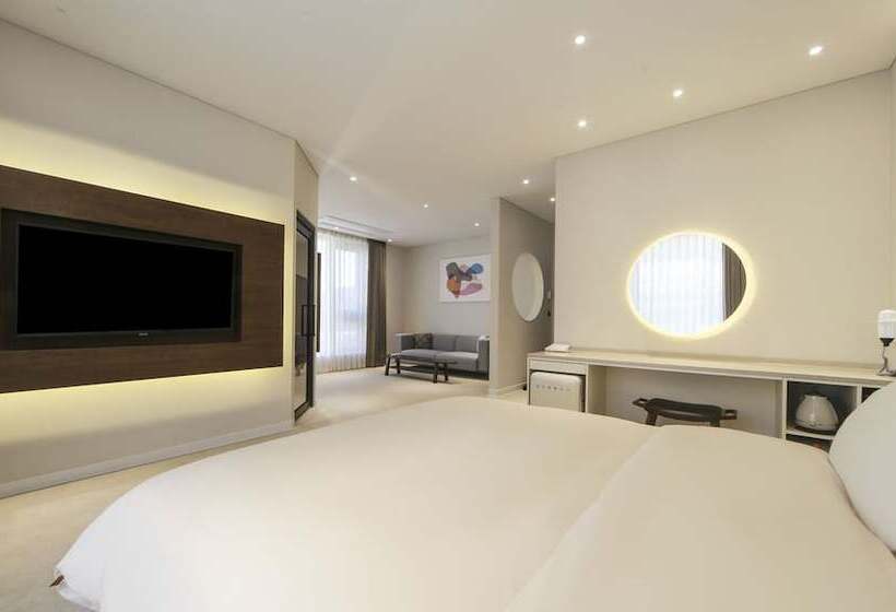 Люкс, Hermon Hotel Gangseo