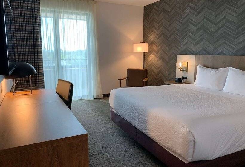 Люкс Адаптированный для Инвалидов, La Quinta Inn & Suites By Wyndham Santa Rosa Sonoma