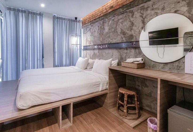스탠다드 스튜디오, The Singha Hotel   Korat