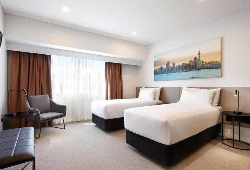 اتاق خانوادگی تودرتو, Travelodge Hotel Auckland Wynyard Quarter