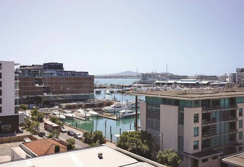 اتاق استاندارد با چشم‌انداز, Travelodge Hotel Auckland Wynyard Quarter