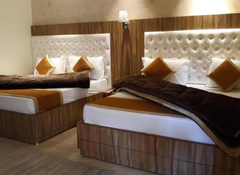 Семейный Номер, Hari Niwas   A Boutique Garden Resort Mount Abu
