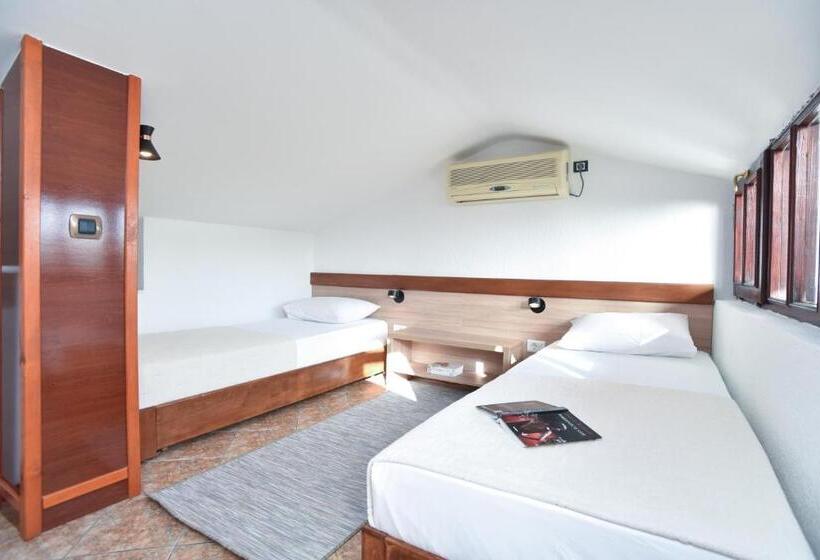 آپارتمان دوبلکس 1 خوابه, Guest House Jedro