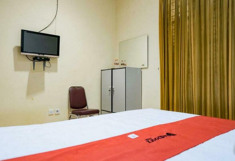 اتاق استاندارد, Reddoorz @ Jalan Gajah Mada Medan 2