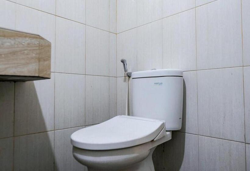 اتاق استاندارد, Reddoorz @ Jalan Gajah Mada Medan 2