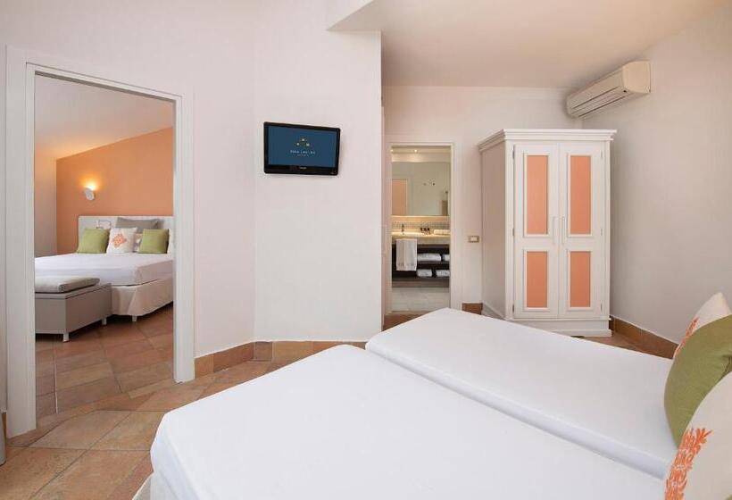 Семейный Номер, Chia Laguna   Hotel Village