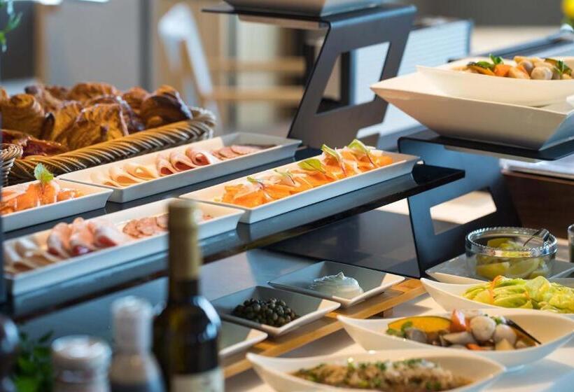 اتاق اجرایی با تخت بزرگ, Cerulean Tower Tokyu Hotel, A Pan Pacific Partner
