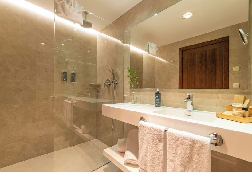 Номер Premium Вид на Бассейн, Cm Mallorca Palace  Only Adults