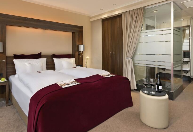 اتاق استاندارد با تخت بزرگ, Flemings Hotel Frankfurt Main Riverside