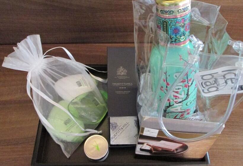 اتاق استاندارد با تخت بزرگ, Flemings Hotel Frankfurt Main Riverside