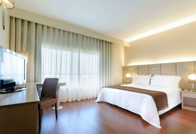 Номер Премиум, Tryp By Wyndham Porto Expo