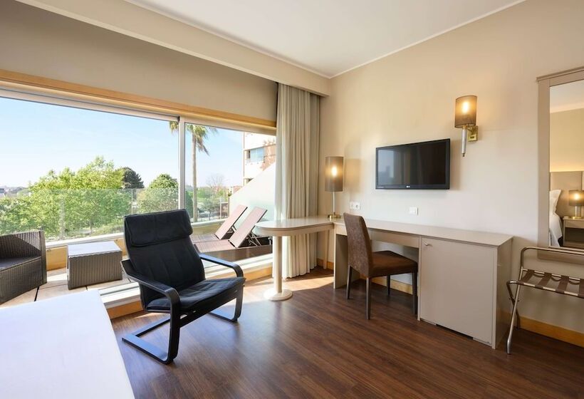 Люкс Премиум, Tryp By Wyndham Porto Expo