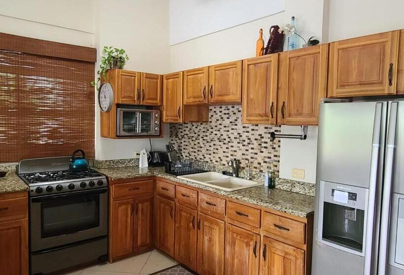 Апартаменты 3 Спальни, Hermosa Beach House