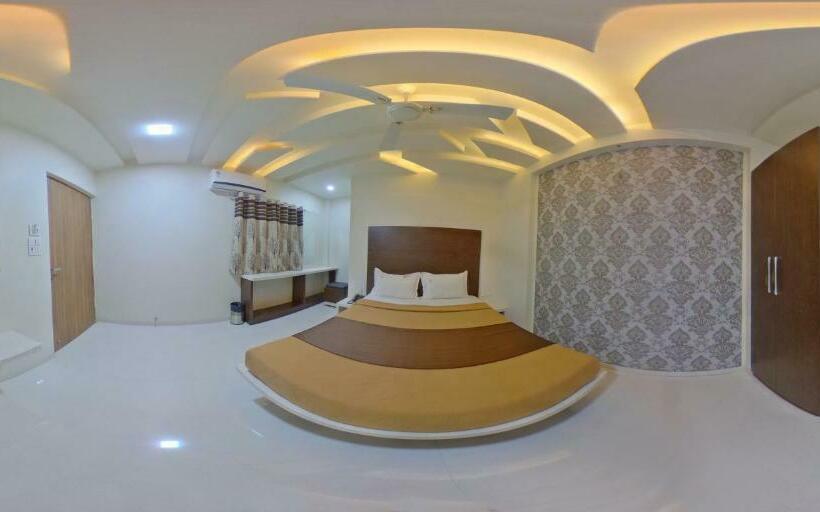 Номер Executive, Ramkrishna Inn