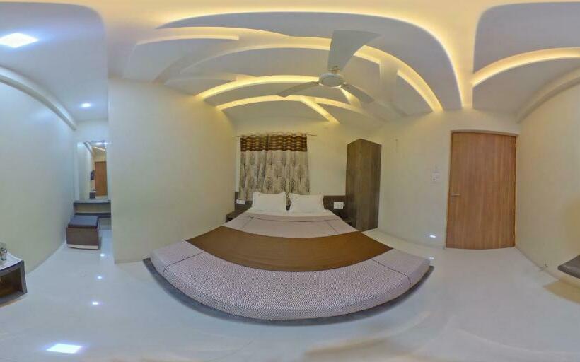 Номер Executive, Ramkrishna Inn