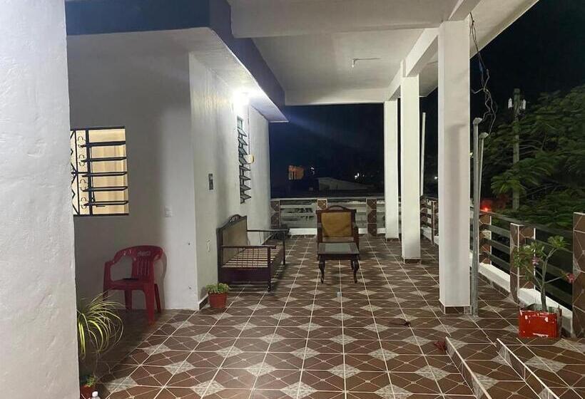 スタンダードルーム, Villa Carmita