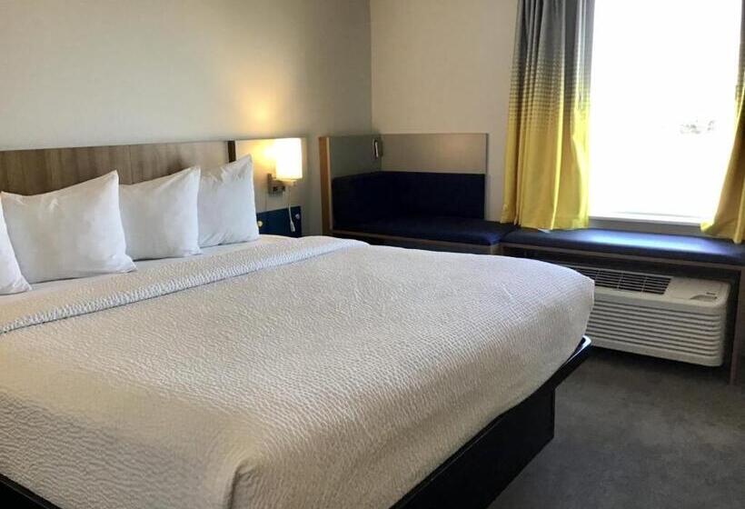 Номер Стандарт Адаптированный для Инвалидов, Microtel Inn & Suites By Wyndham George