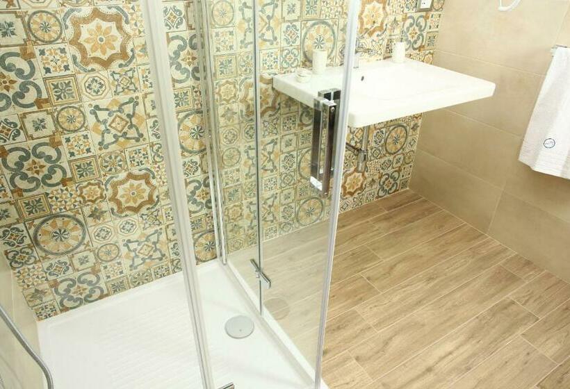 اتاق استاندارد, Ninni E Fede