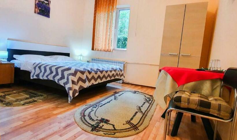 غرفة قياسية, Vila Coca