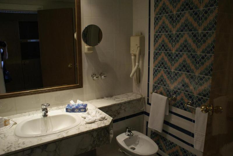 Suite, El Mouradi Palace