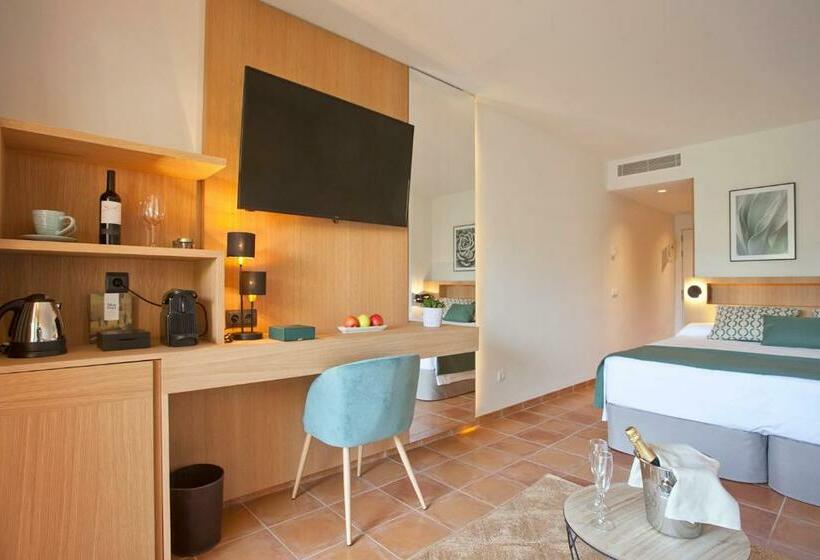 اتاق پرمیوم, Mon Port Hotel & Spa