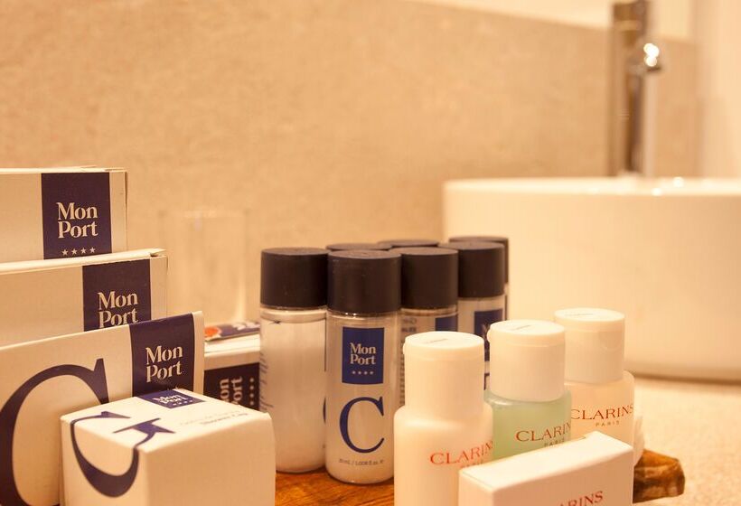 سوییت جونیور, Mon Port Hotel & Spa