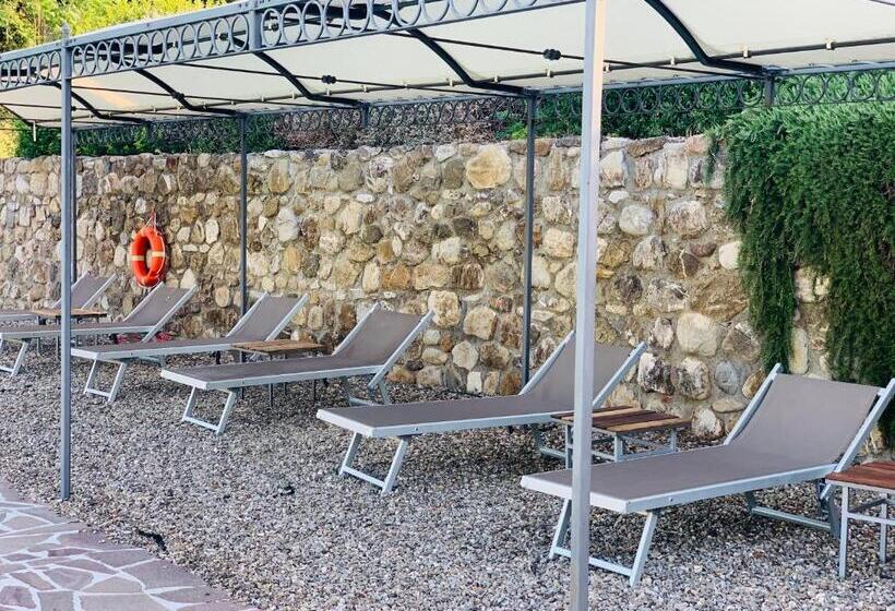 Апартаменты 3 Спальни, Tenuta Montemassi Podere Montauzzo