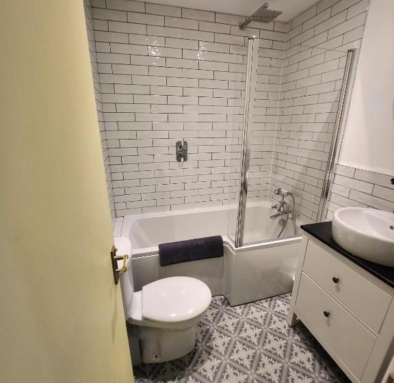 Семейный Номер, East Dart Inn