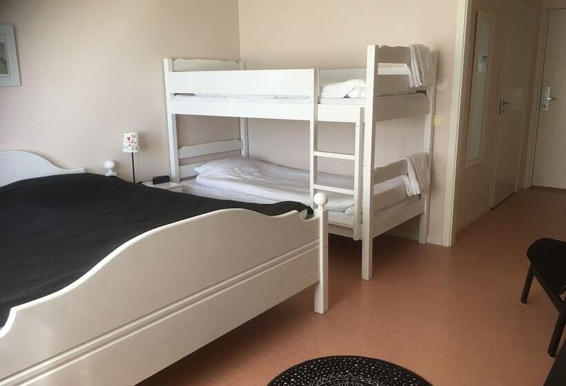 Семейный Номер, Docksta Hotell
