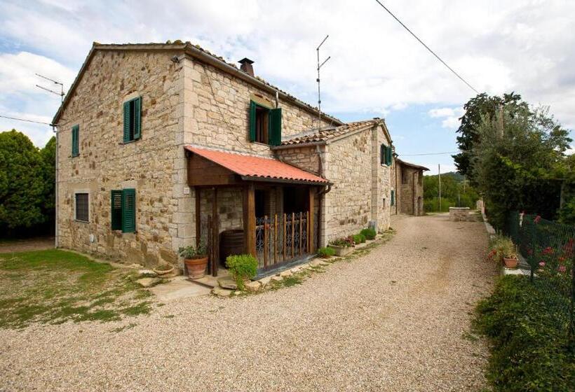 2 Bedrooms Apartment Mountain View, Agriturismo Podere Acqualoreto