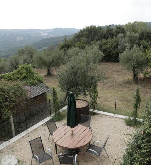 Люкс Повышенной Комфортности, Agriturismo Podere Acqualoreto