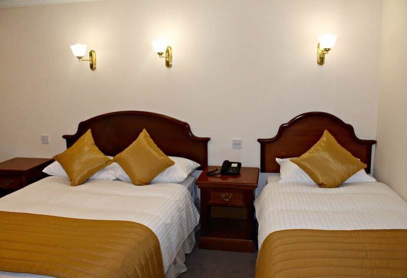 스탠다드 룸, Central Hotel Donegal