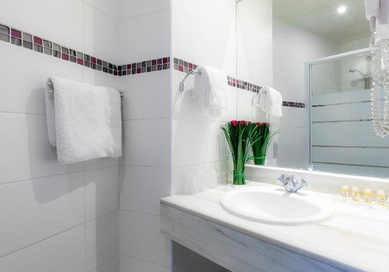 Номер Стандарт, Casa Serena Paris Hôtel