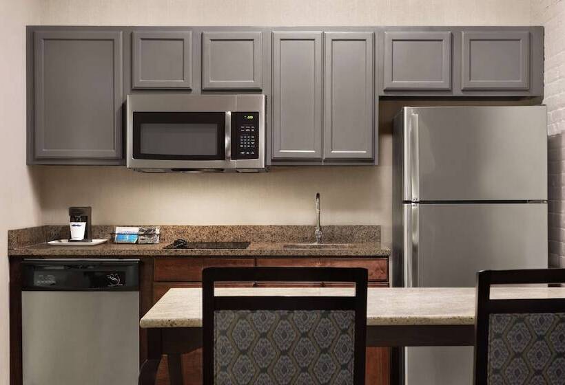 Люкс Кровать Кинг, Hampton Inn & Suites New Orleansconvention Center