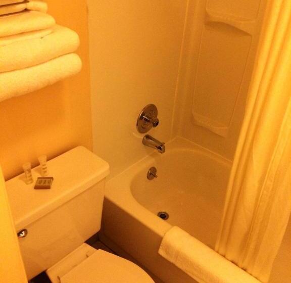 비즈니스룸, Super 8 By Wyndham Idaho Falls