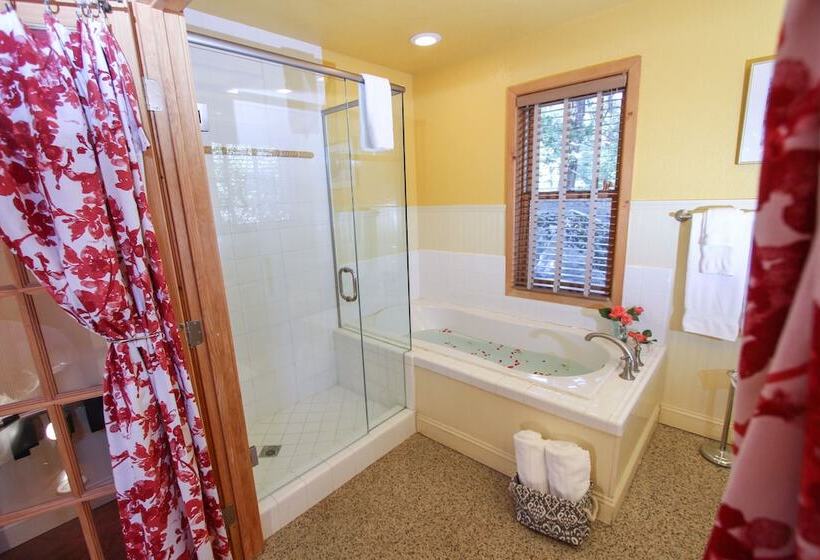 스위트, Elliott House Boutique Inn